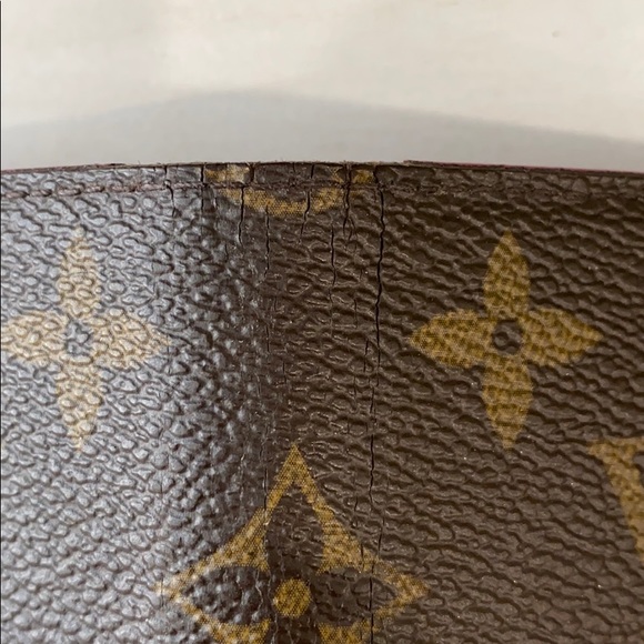 Authentic Luis Vuitton iPhone X case - Picture 5 of 6